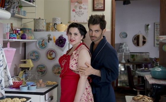 16 AMC-ella ramona 1